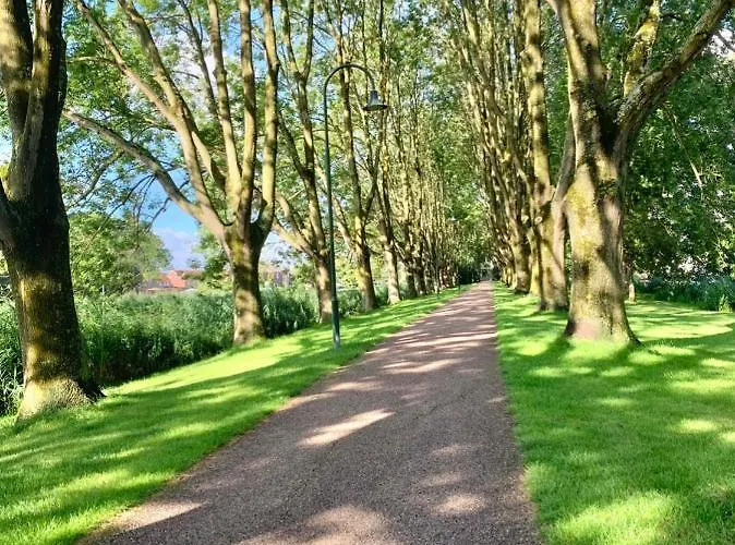 Dream Boutique Coffee & Comfort 아파트 에담