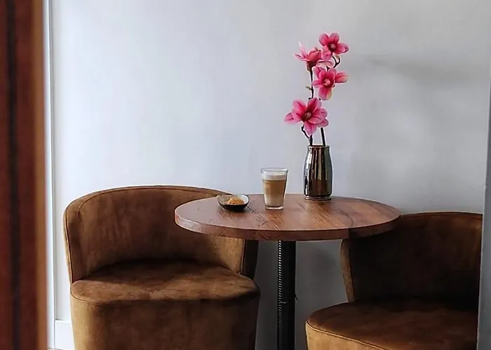 Dream Boutique Coffee & Comfort 에담